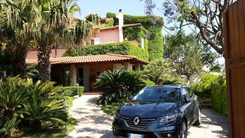Bed & Breakfast Il Giardino Delle Jacaranda