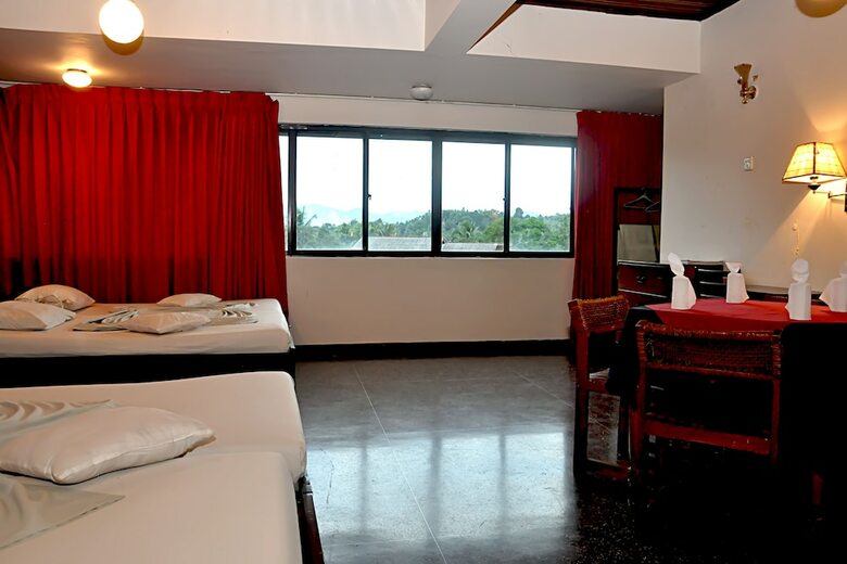 Hotel Salika Inn
