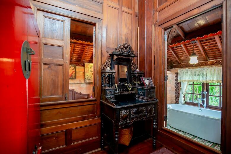 Hotel Royal Thai Villas Phuket