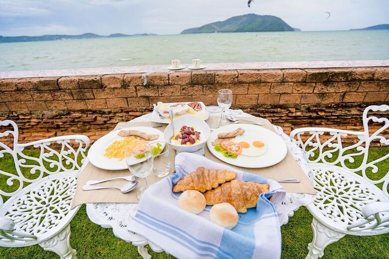 Hotel Royal Thai Villas Phuket