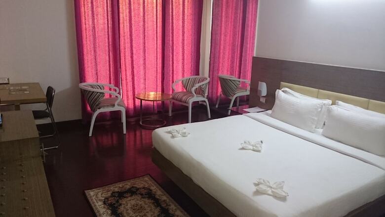 Rosewood International Hotel