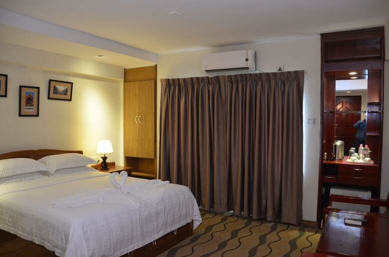 City Star Hotel