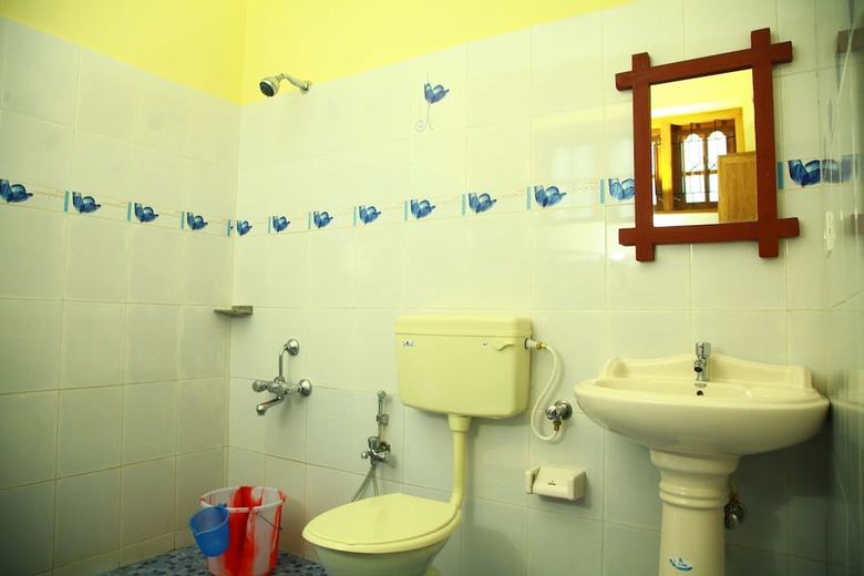Hotel Jungle Palace Homestay