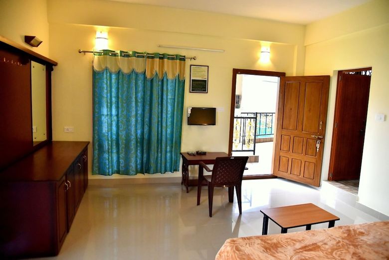 Hotel Jungle Palace Homestay