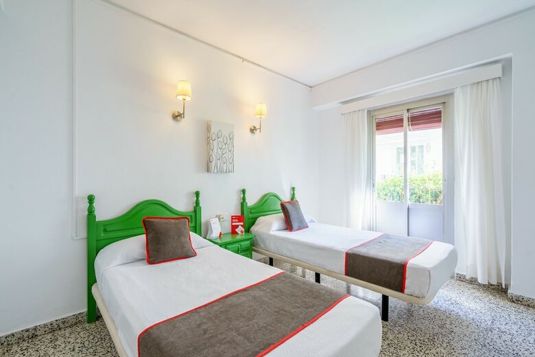 Oyo Hostal Paco