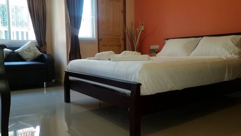 Hotel Patamnak Beach Guesthouse