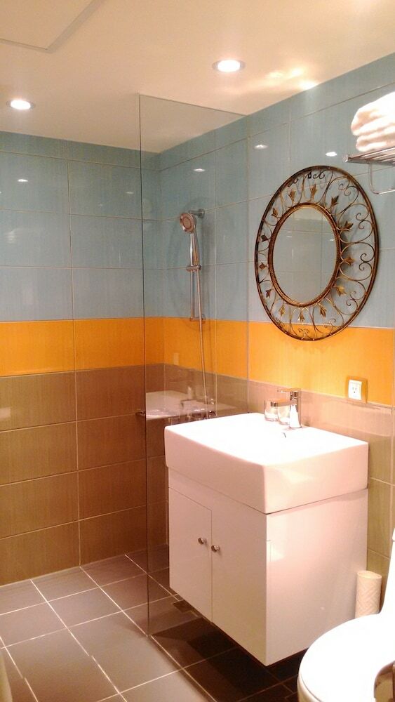 Walker Hotel Ximen