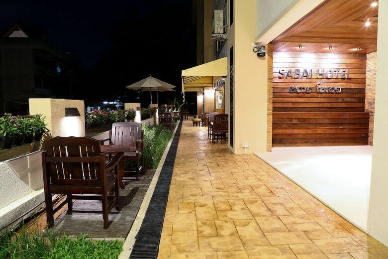 Hostal Sabai Hotel And Hostel