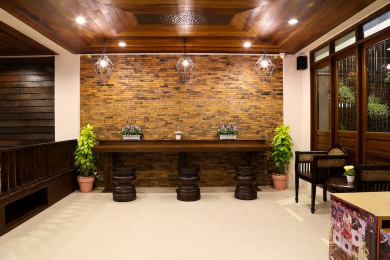 Hostal Sabai Hotel And Hostel