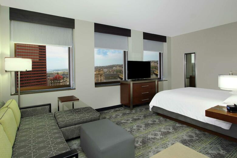 Hotel Embassy Suites By Hilton Pittsburgh Downtown
