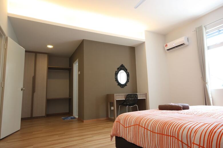 Shamrock Beach Villas 9