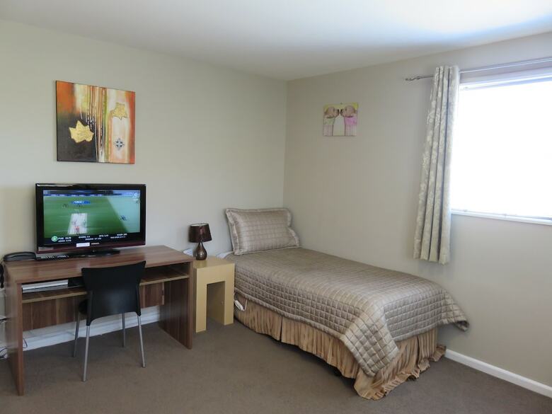 Motel Mcwilliam Apartments