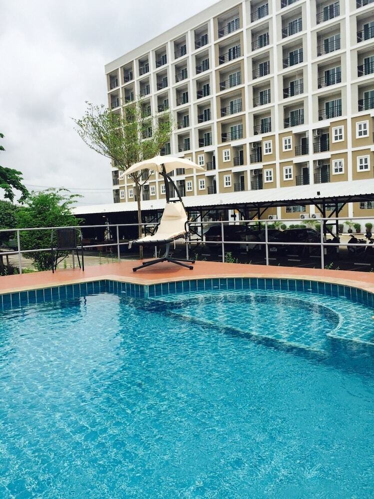Hotel Grand Holiday Residence