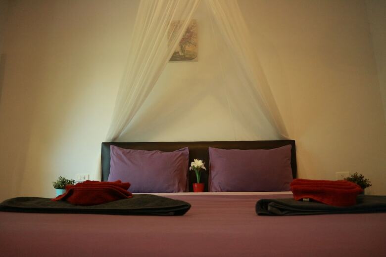 Hotel Raven Blue