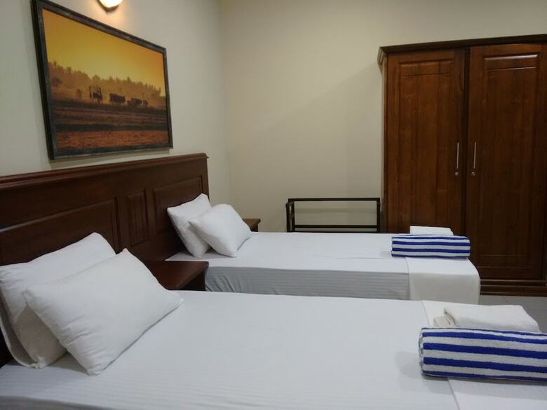 Bed & Breakfast Janishi Residencies