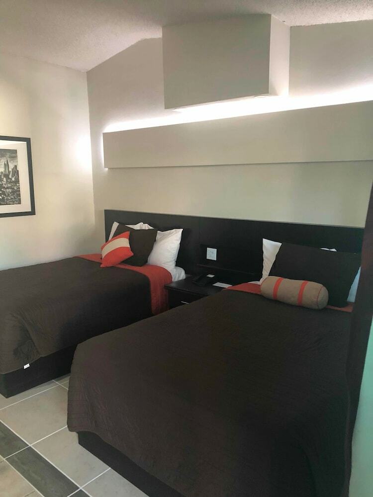 Hotel Real Inn Tijuana