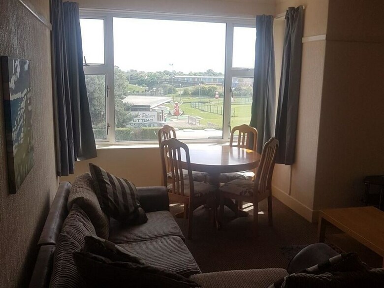 The Sun Hotel