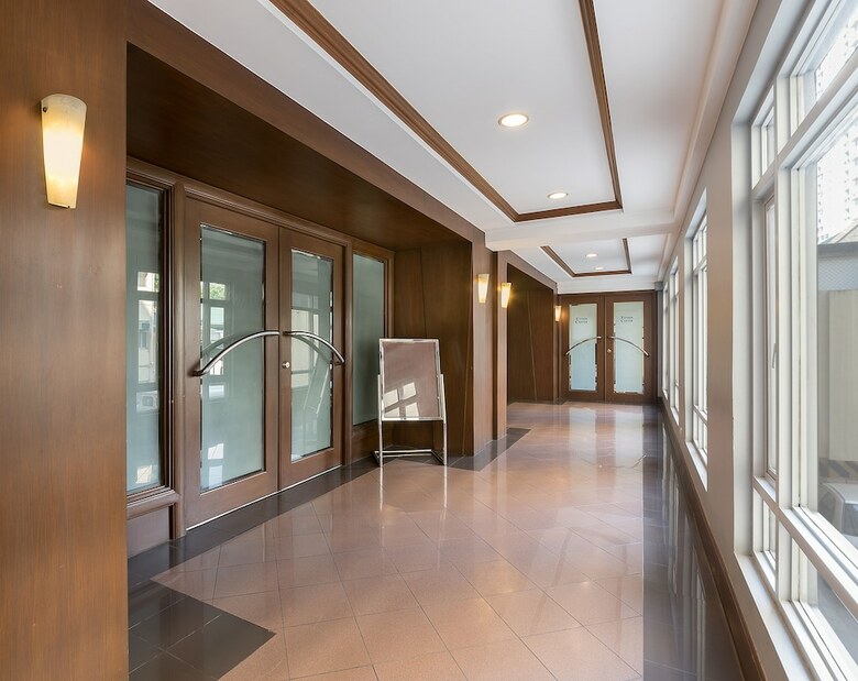 Aparthotel Tropicana Suites