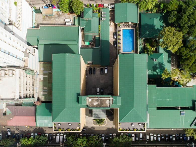 Aparthotel Tropicana Suites