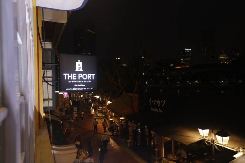 Beat. Capsule Hostel @ Boat Quay