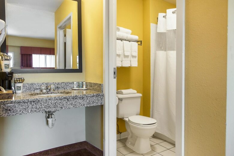 Hotel Quality Inn Calera I-65 Exit 231