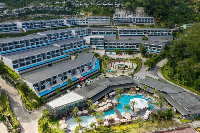 Hotel Patong Bay Hill Resort