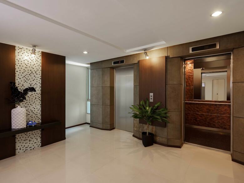 Apartamentos Silom Lofts Hotel