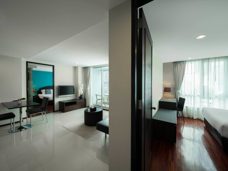 Apartamentos Silom Lofts Hotel