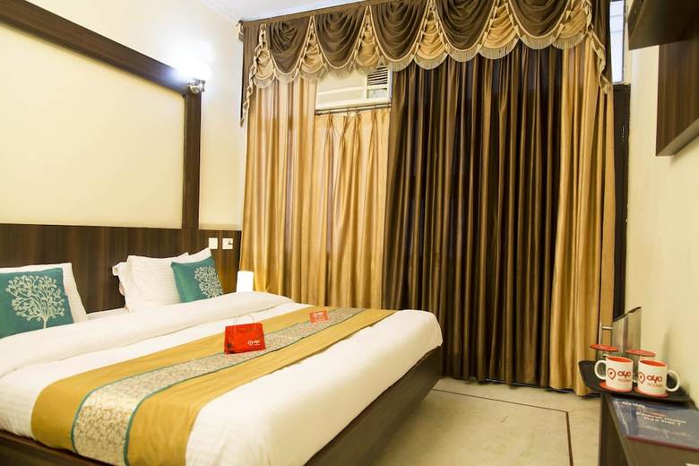 Hotel Oyo 1049 Nirman Nagar
