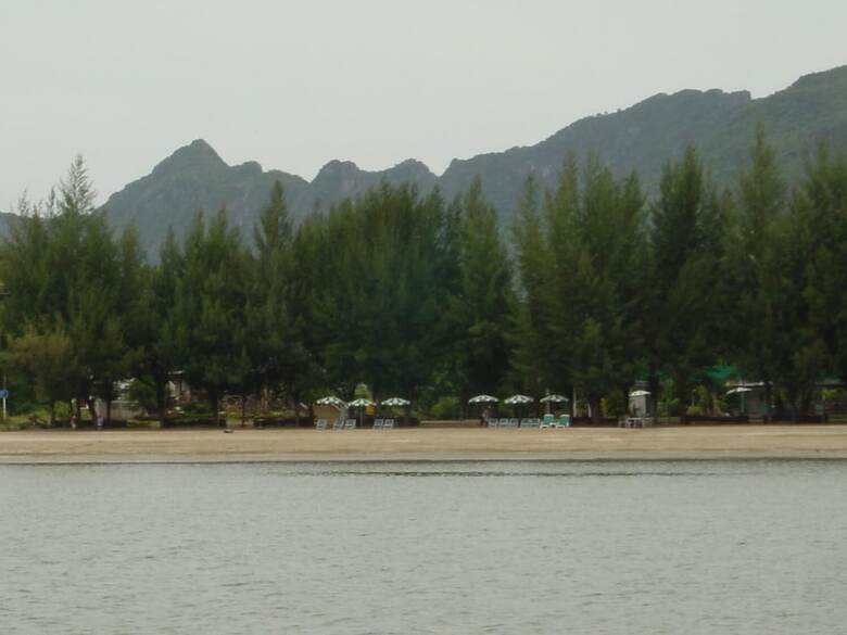Hotel Samroiyod Holiday Resort
