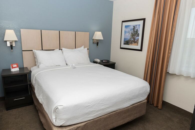 Aparthotel Candlewood Suites Irvine