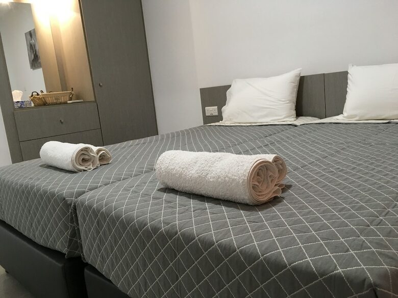 Elenapa Holiday Apartments