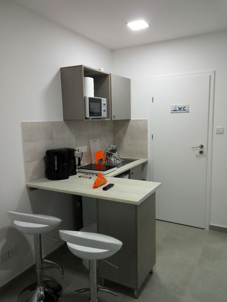 Elenapa Holiday Apartments