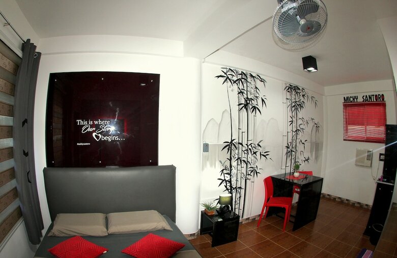 Micky Santoro Hotel & Restaurant