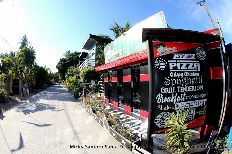 Micky Santoro Hotel & Restaurant