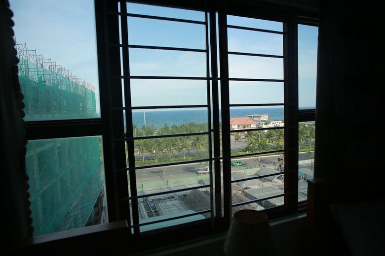 Nam Quan Hotel