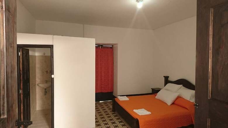 Hostal Hotel Casa Del Colibr�