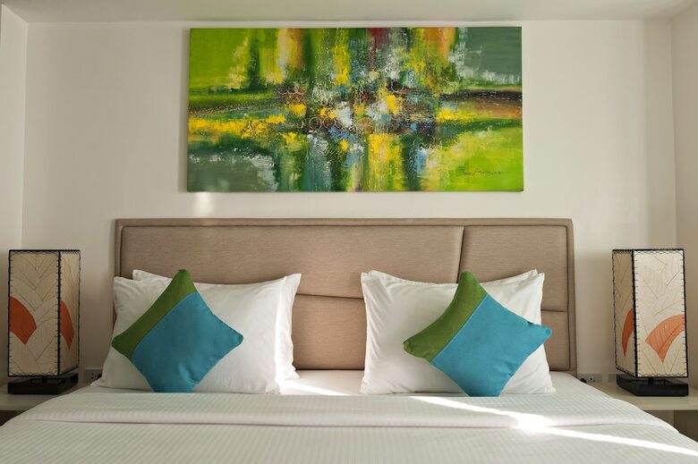 Lime Hotel Boracay