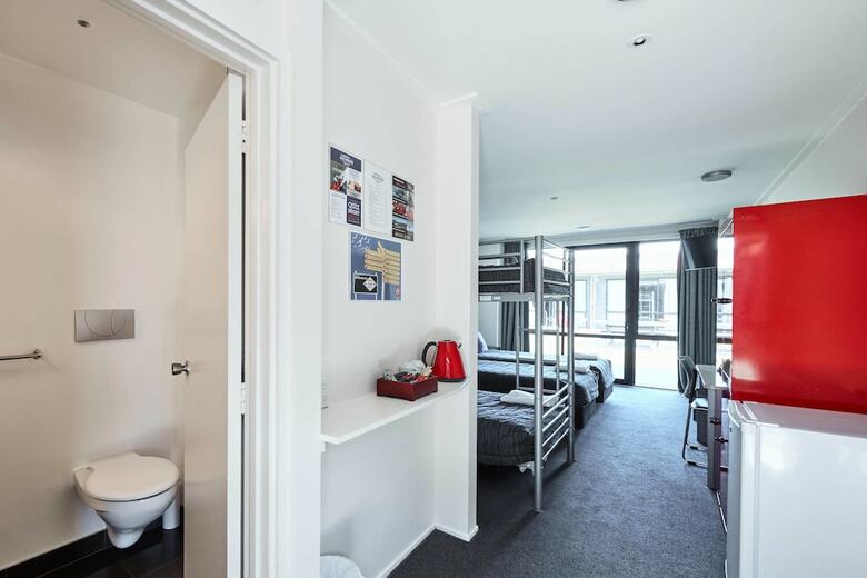 Hostal All Stars Inn - Hostel & Hotel Accommodation