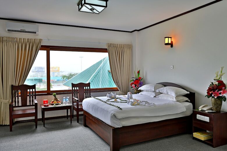 Hotel Shwe Pyi 115 Miles