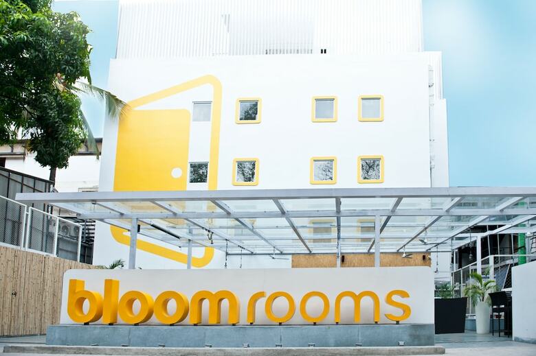 Hotel Bloomrooms @ Indiranagar