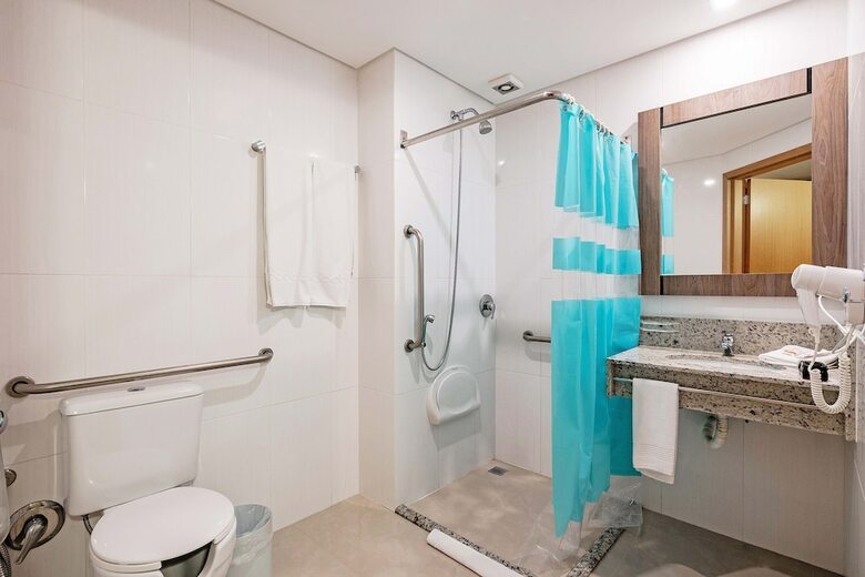 Hotel Slaviero Slim Curitiba Av. Das Torres