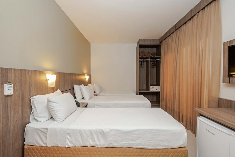 Hotel Slaviero Slim Curitiba Av. Das Torres