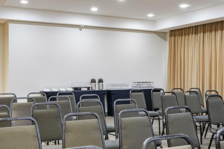 Hotel Slaviero Slim Curitiba Av. Das Torres