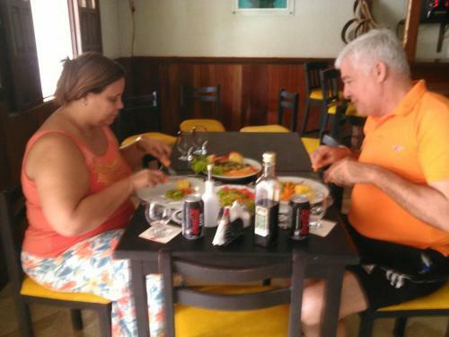 Hostal Pousada Tropicalia