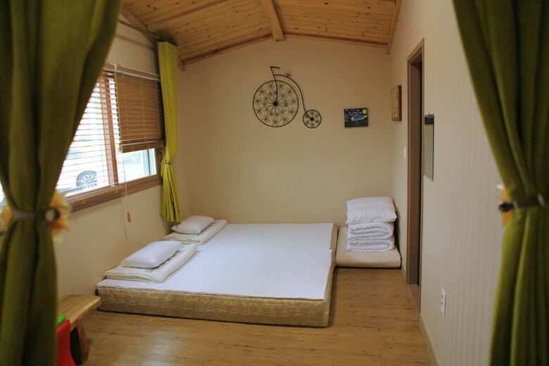 Hostal Gillime Pension Guesthouse - Hostel