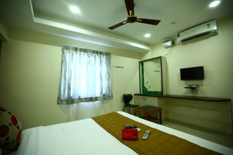 Hotel Oyo 1223 Maruthi Residency