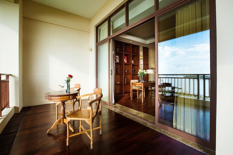 Landmark Mekong Riverside Hotel