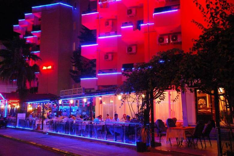 Hotel Kleopatra ?kiz Otel