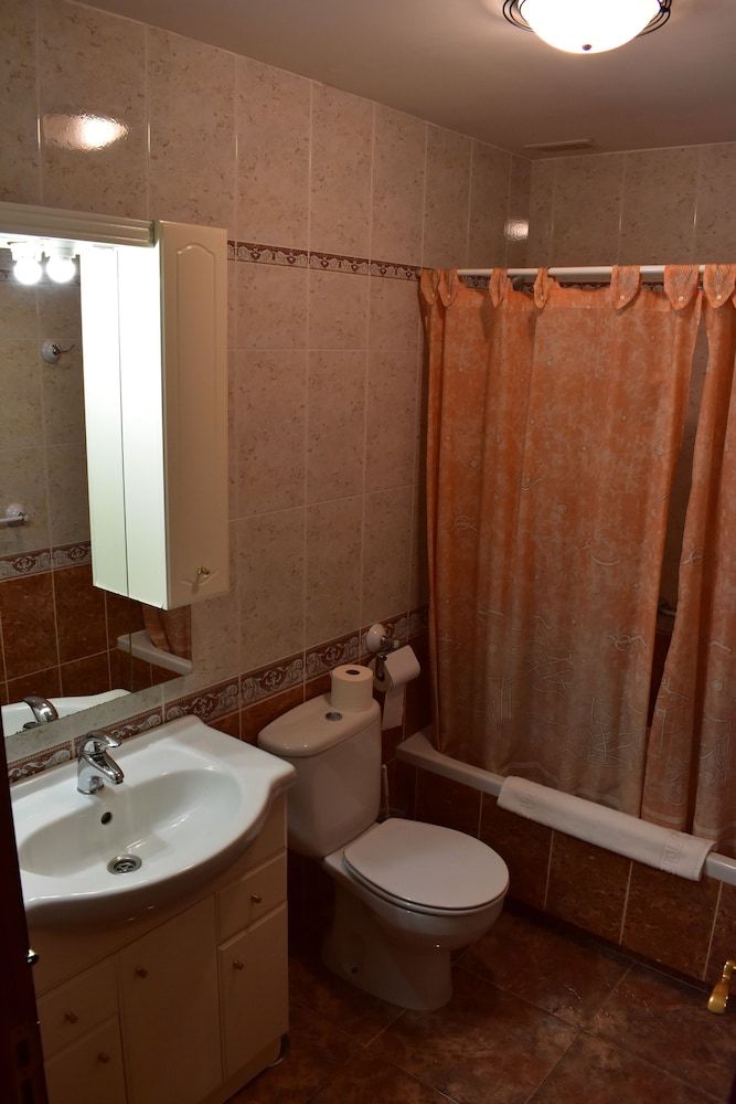 Aparthotel La Fonda